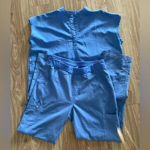 Figs Ceil blue scrub set